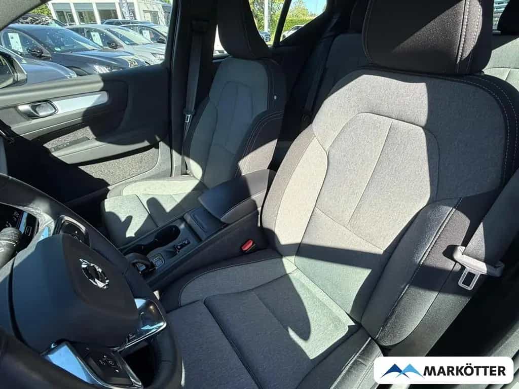 Volvo XC40 T2 Core APPLE/CAM/NAVI/SHZ/LHZ/TEMPO 11/2023-photo-9