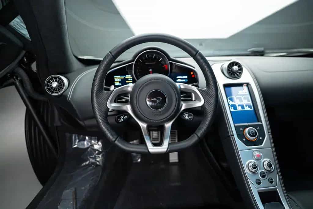 McLaren MP4-12C Edition 50 01/2013-photo-14