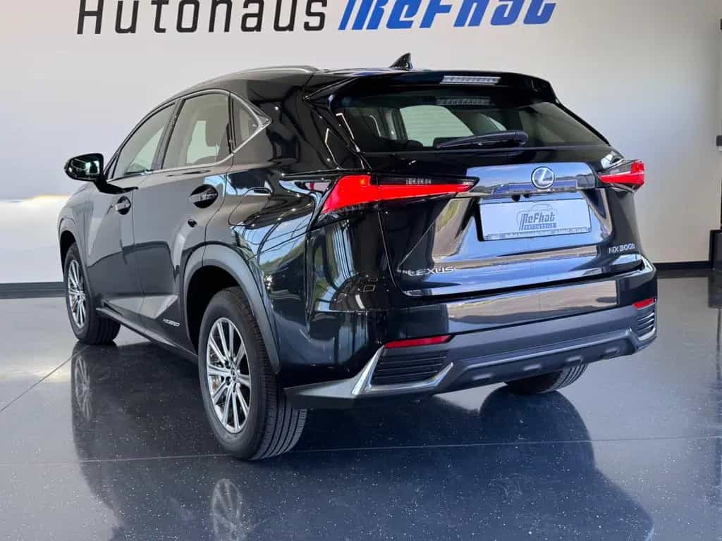 Lexus NX 300 h Amazing Edition*LED*SHZ*PDC* 07/2020-photo-11