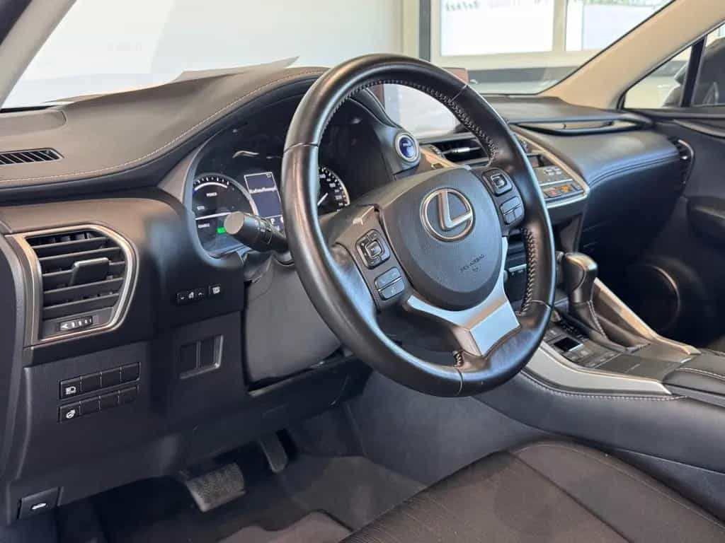 Lexus NX 300 h Amazing Edition*LED*SHZ*PDC* 07/2020-photo-14