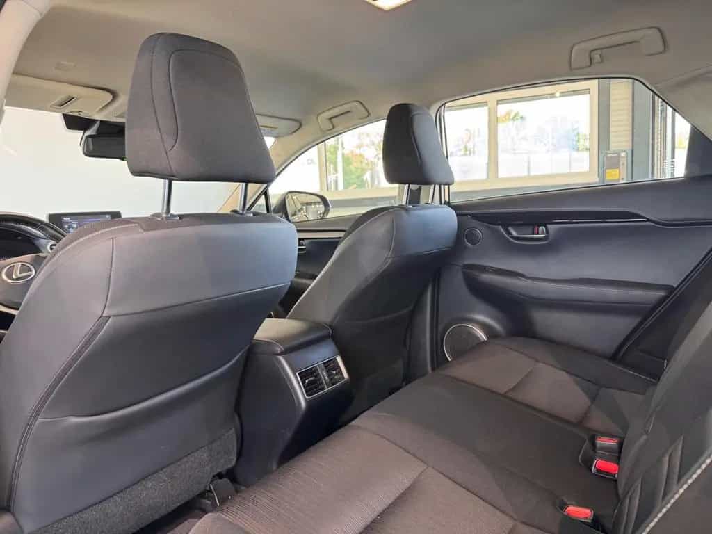 Lexus NX 300 h Amazing Edition*LED*SHZ*PDC* 07/2020-photo-17