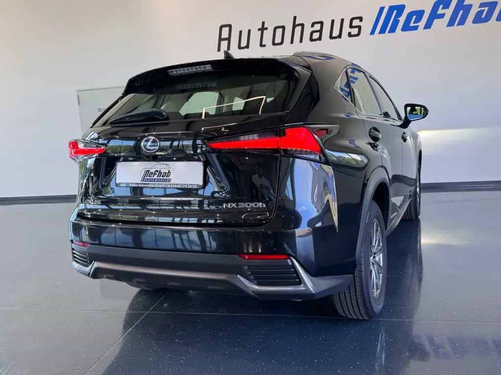 Lexus NX 300 h Amazing Edition*LED*SHZ*PDC* 07/2020-photo-6