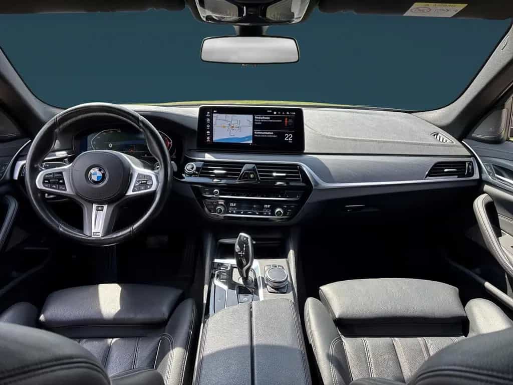 BMW 520 Luxury Line d Touring Park-Assistent Luftfed 02/2021-photo-13