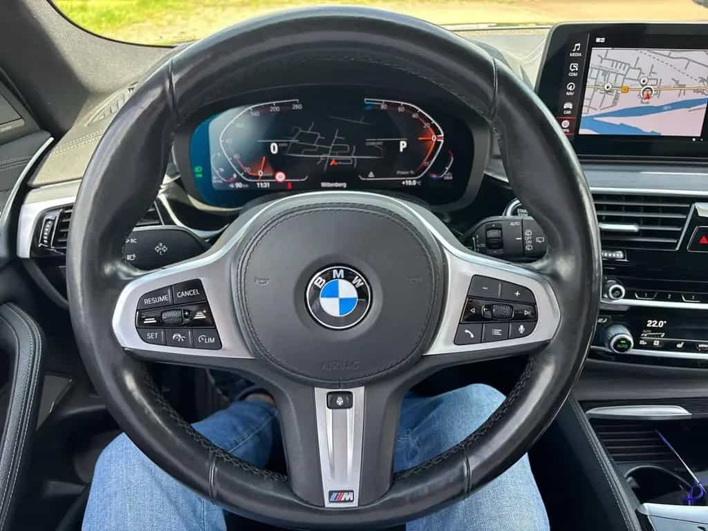 BMW 520 Luxury Line d Touring Park-Assistent Luftfed 02/2021-photo-18
