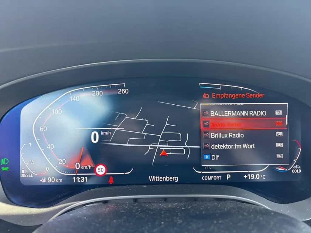 BMW 520 Luxury Line d Touring Park-Assistent Luftfed 02/2021-photo-19