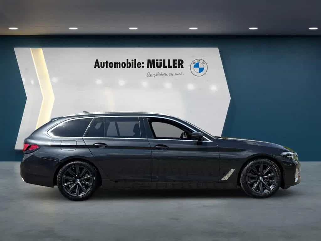 BMW 520 Luxury Line d Touring Park-Assistent Luftfed 02/2021-photo-2