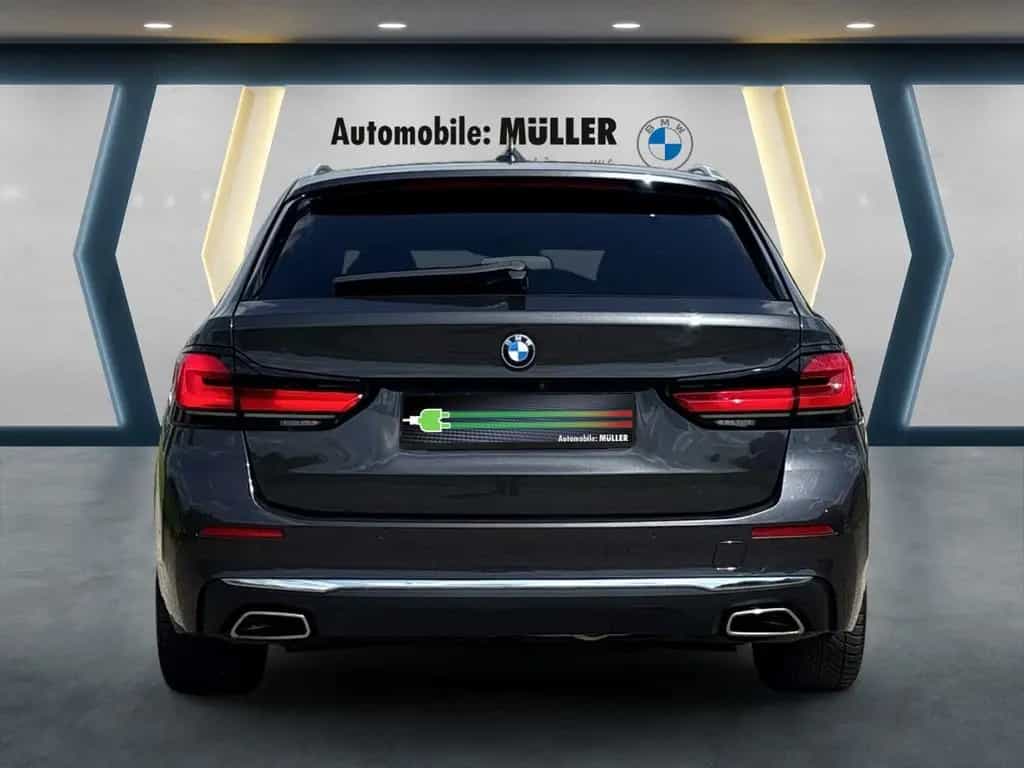 BMW 520 Luxury Line d Touring Park-Assistent Luftfed 02/2021-photo-3