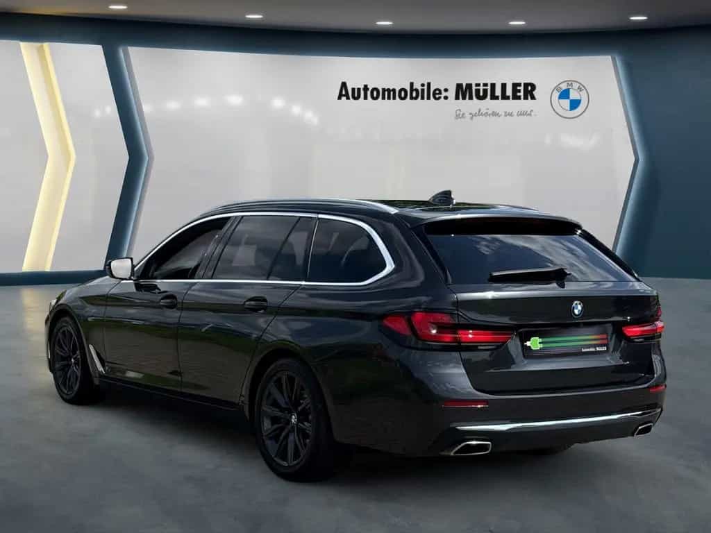 BMW 520 Luxury Line d Touring Park-Assistent Luftfed 02/2021-photo-4