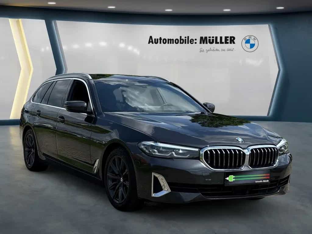 BMW 520 Luxury Line d Touring Park-Assistent Luftfed 02/2021-photo-7