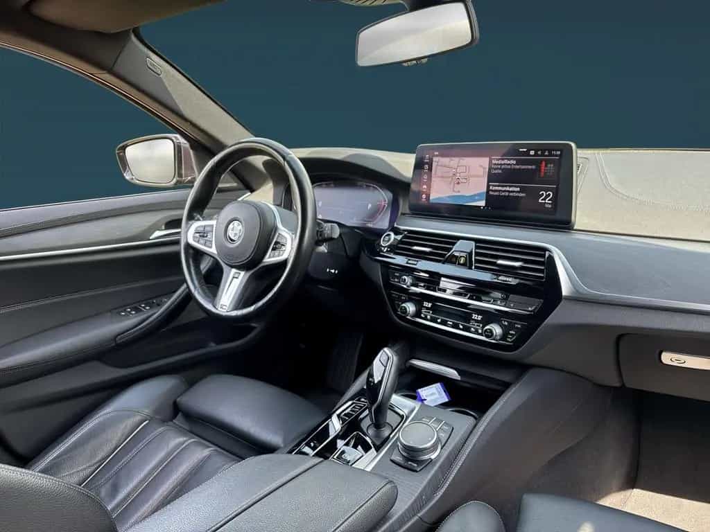 BMW 520 Luxury Line d Touring Park-Assistent Luftfed 02/2021-photo-8
