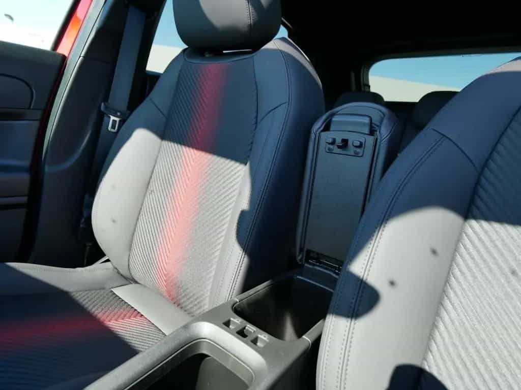 Alfa Romeo Junior IBRIDA SPECIALE 1.2 VGT 145PS DCT6 SCHIEB 12/2025-photo-12