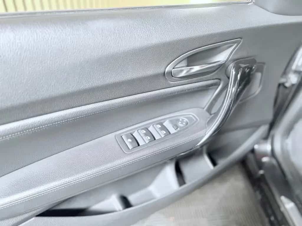 BMW 220 i 2er Sport Cabrio Benzin/ Schalter/ PDC/ LED 07/2015-photo-22