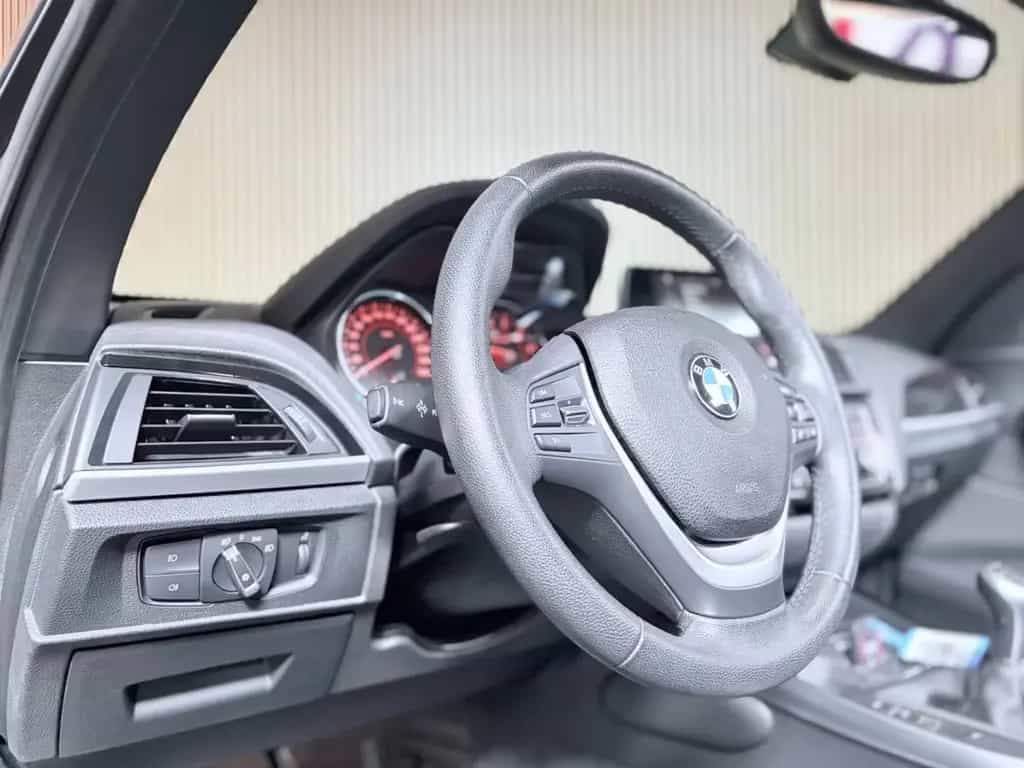 BMW 220 i 2er Sport Cabrio Benzin/ Schalter/ PDC/ LED 07/2015-photo-23