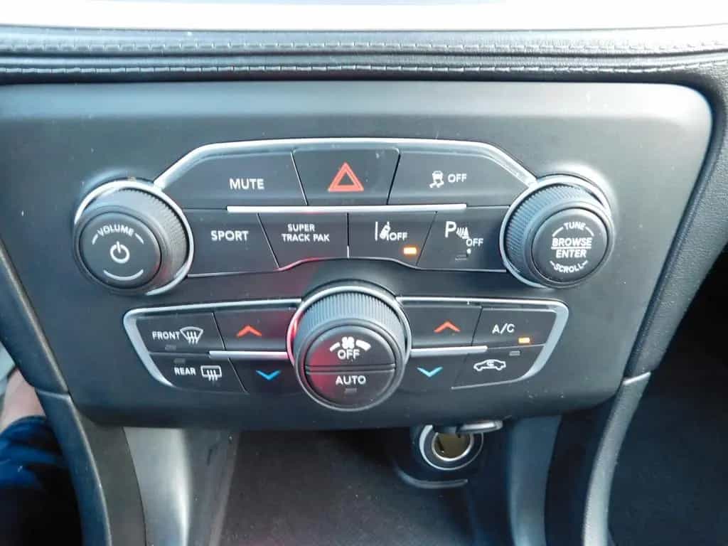 Dodge Charger Allradantrieb 11/2020-photo-21