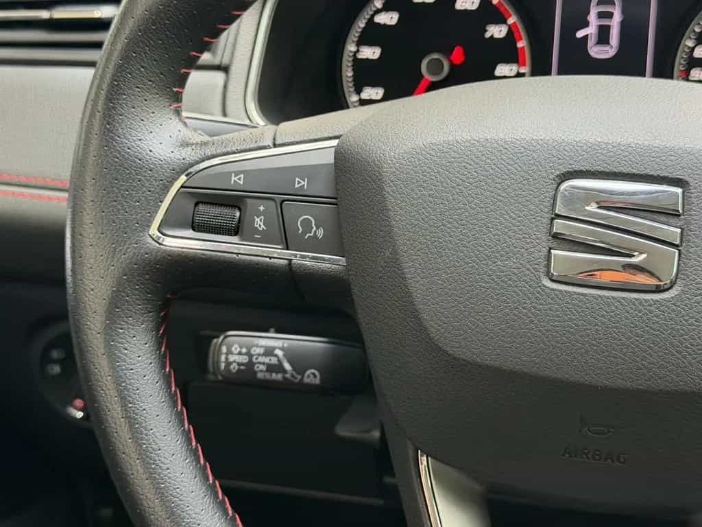 Seat Ibiza FR LED ACC Rü-Kamera Sportsitze Beats Navi 06/2019-photo-31