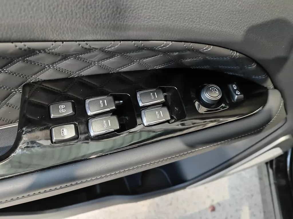 Ssangyong REXTON 2.2 D Sapphire 4WD AT Elegance Leder|360° 05/2025-photo-21