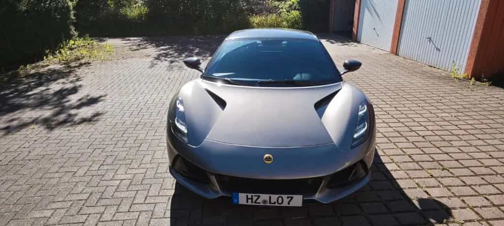 Lotus Emira 2.0 I4 First Edition Nimbus Grey 06/2025-photo-1