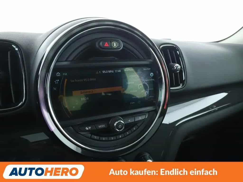 MINI Cooper Countryman Countryman Cooper ALL4 *NAVI*LED*LIMIT*PDC*SHZ* 11/2017-photo-19