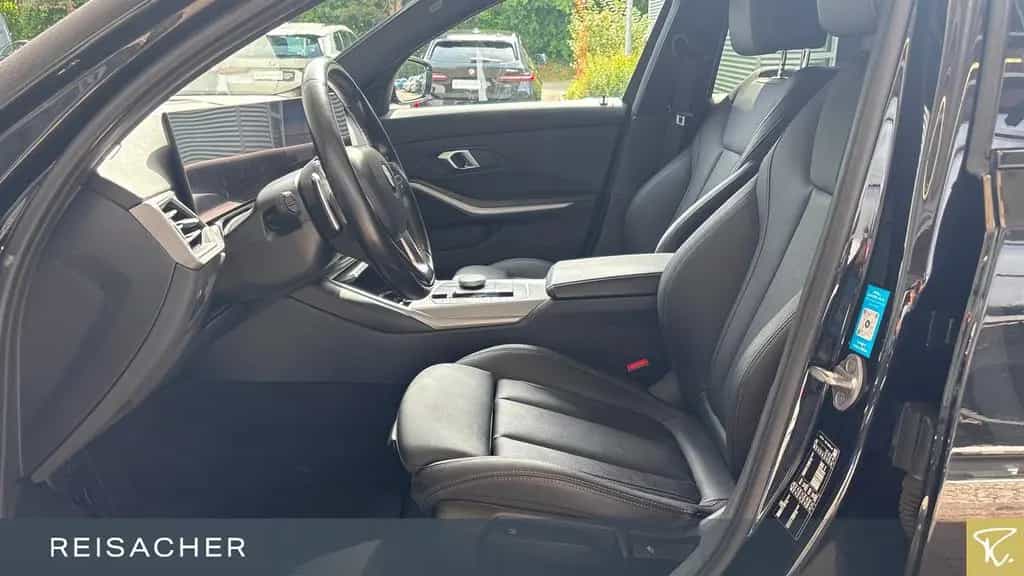 BMW 320 d A Touring,PANO,AHK,DAB,LCProf,HUD, 02/2023-photo-3