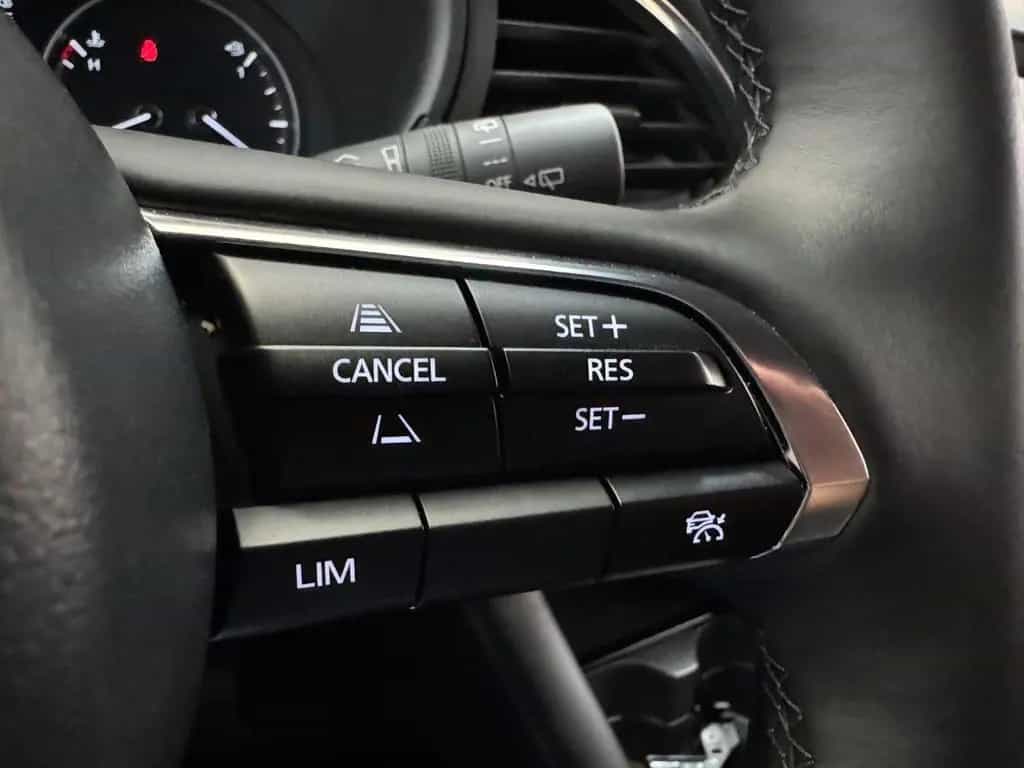 Mazda 3 140ps Aut. Centre-line/ACC/KeyLess/NAV/HUD/aWR 02/2025-photo-29