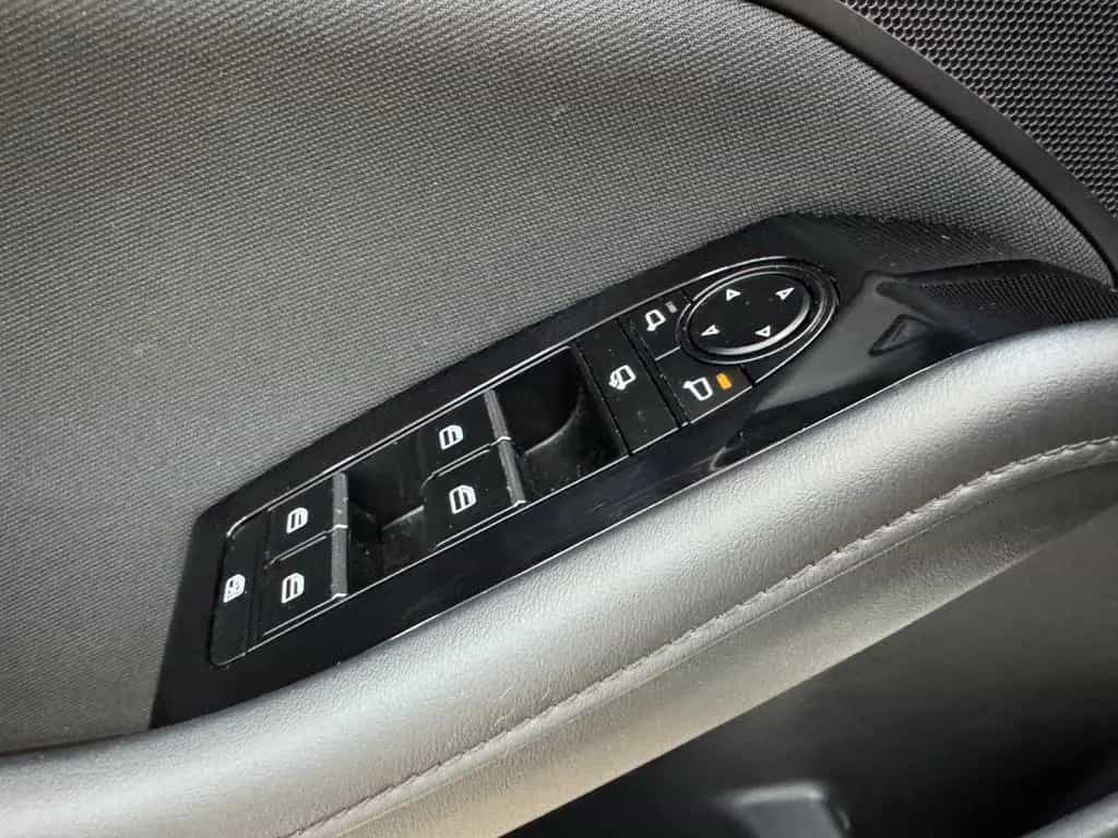 Mazda 3 140ps Aut. Centre-line/ACC/KeyLess/NAV/HUD/aWR 02/2025-photo-33