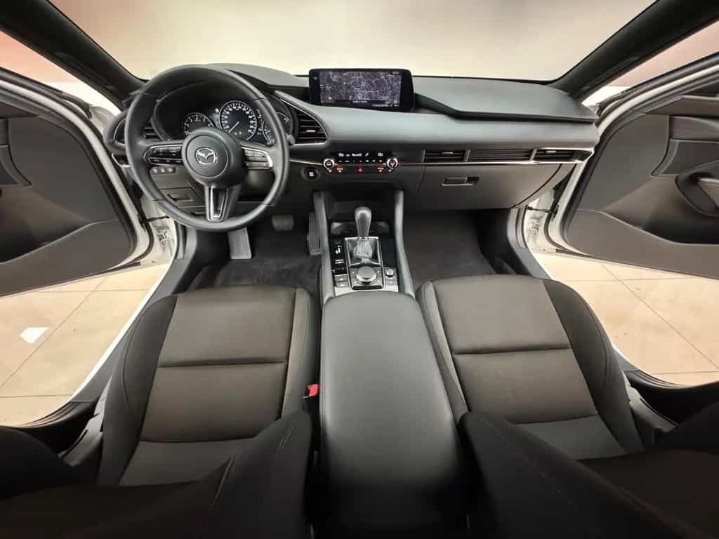 Mazda 3 140ps Aut. Centre-line/ACC/KeyLess/NAV/HUD/aWR 02/2025-photo-42