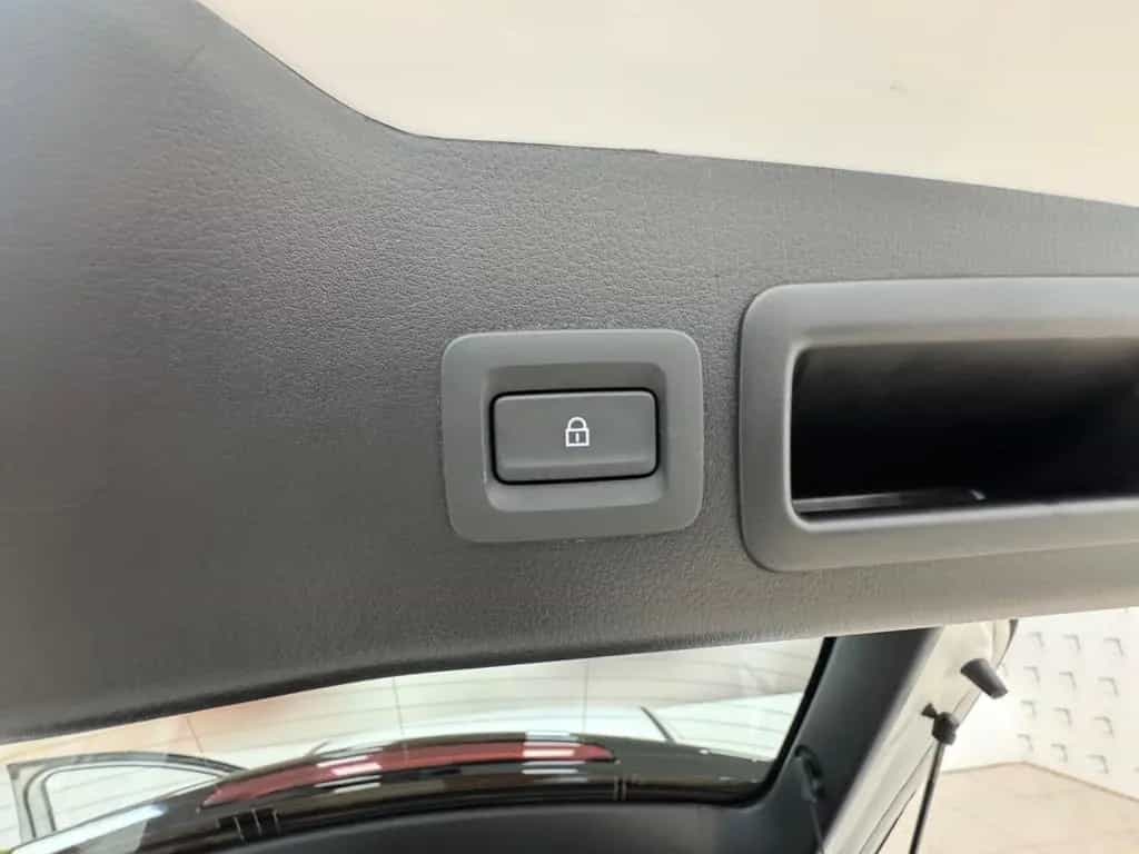 Mazda 3 140ps Aut. Centre-line/ACC/KeyLess/NAV/HUD/aWR 02/2025-photo-46