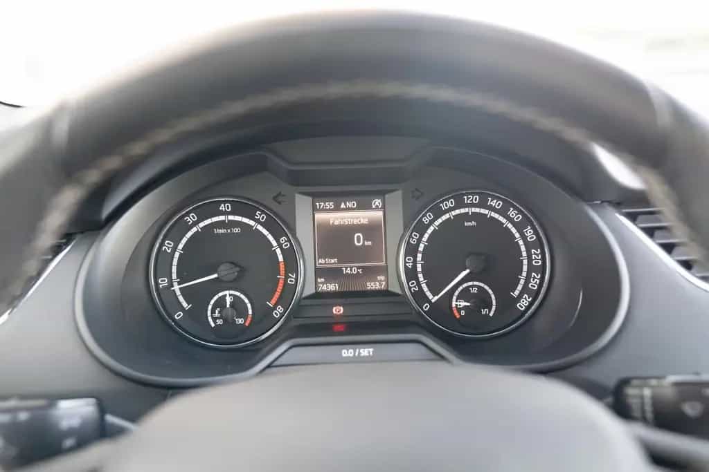 Skoda Octavia RS 2.0 TSI *BI-XENON*NAVI*SHZ*PDC*AHK* 10/2013-photo-19