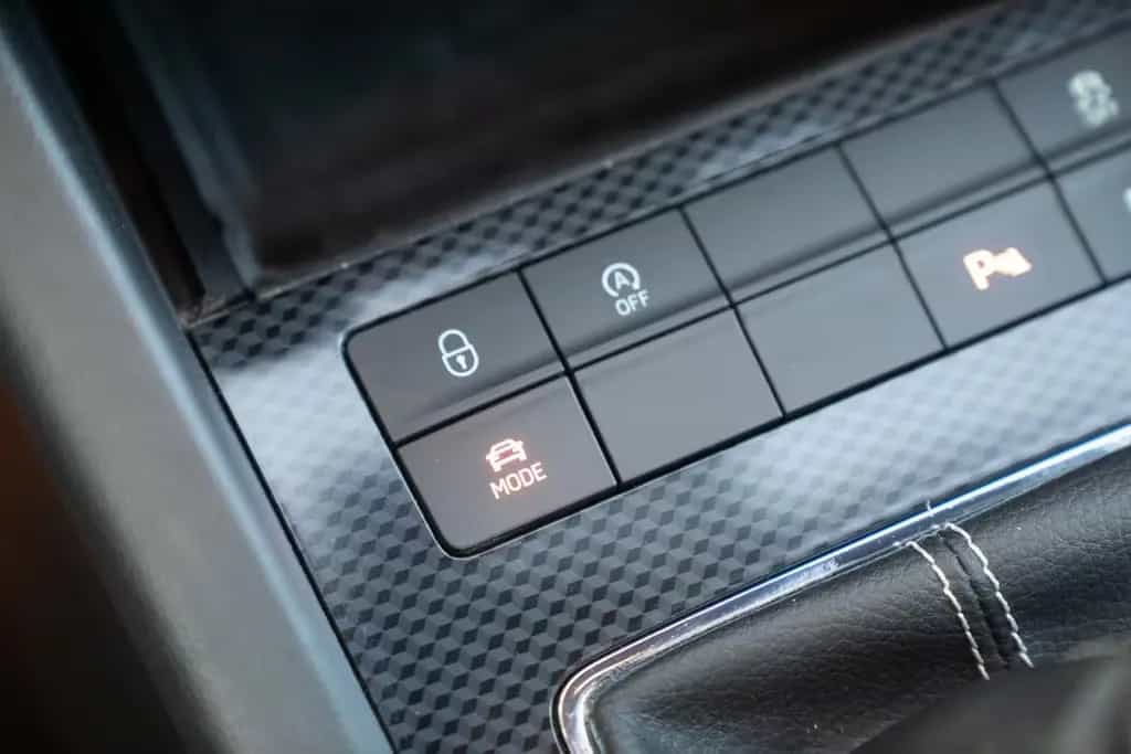 Skoda Octavia RS 2.0 TSI *BI-XENON*NAVI*SHZ*PDC*AHK* 10/2013-photo-26