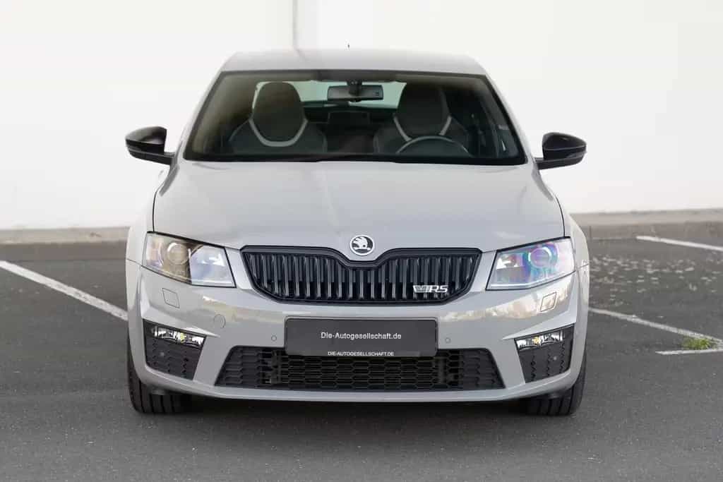 Skoda Octavia RS 2.0 TSI *BI-XENON*NAVI*SHZ*PDC*AHK* 10/2013-photo-4
