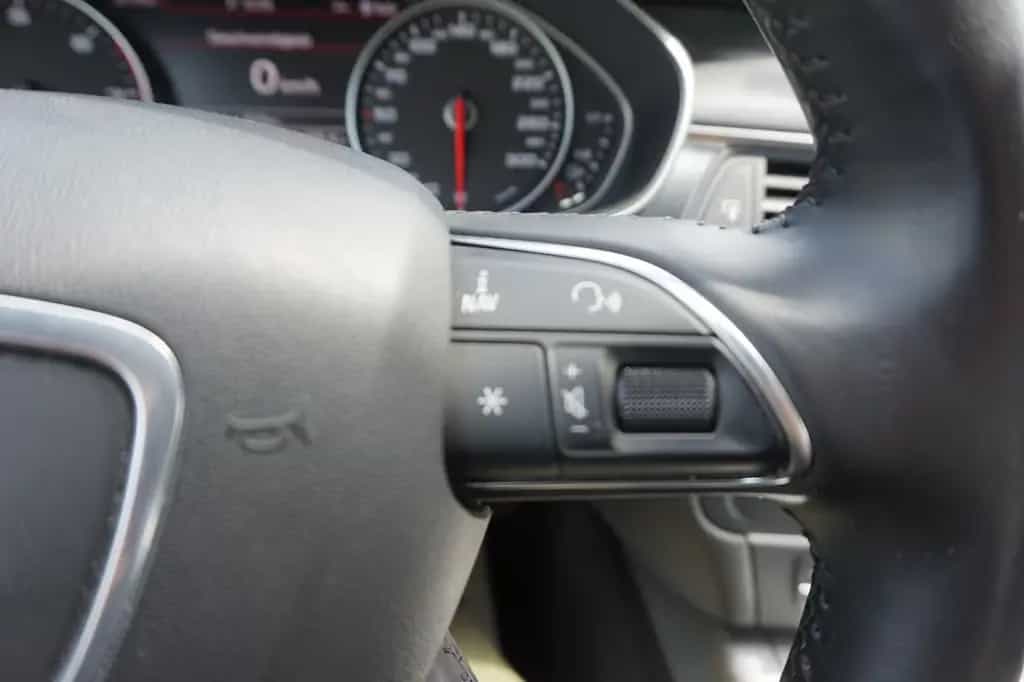 Audi A6 Lim. 2.0 TFSI*Autom.*Standheiz.*Navi*Bi-Xenon 07/2013-photo-28