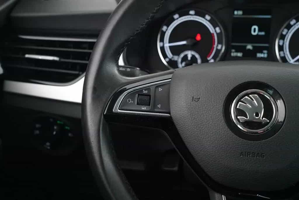 Skoda Scala AMBITION 1.5TSI PREMIUM-LED+SITZHEIZUNGuvm 01/2020-photo-12