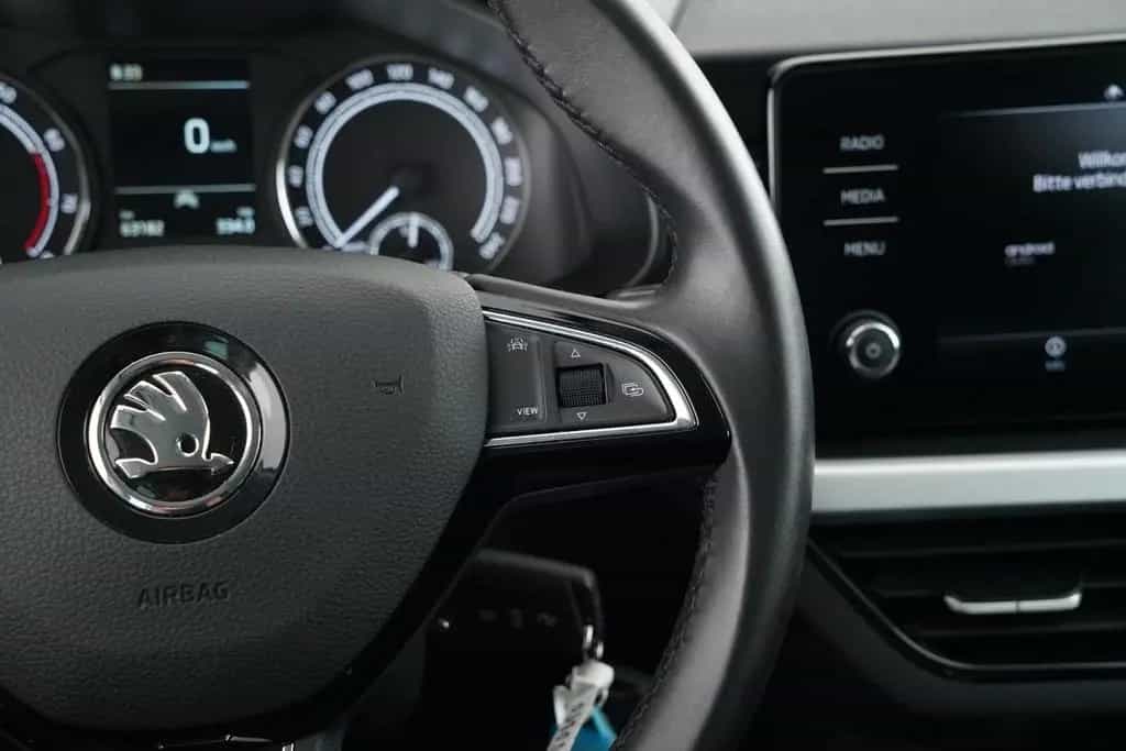 Skoda Scala AMBITION 1.5TSI PREMIUM-LED+SITZHEIZUNGuvm 01/2020-photo-13