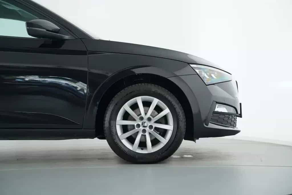 Skoda Scala AMBITION 1.5TSI PREMIUM-LED+SITZHEIZUNGuvm 01/2020-photo-4