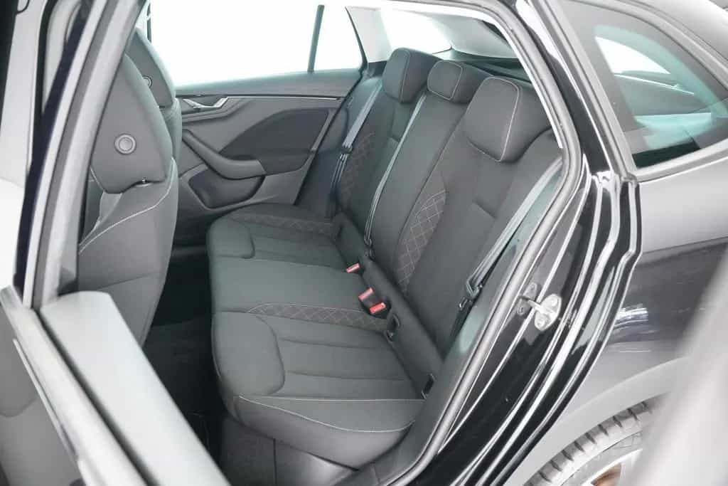 Skoda Scala AMBITION 1.5TSI PREMIUM-LED+SITZHEIZUNGuvm 01/2020-photo-9
