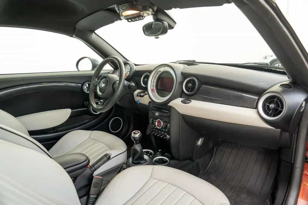 MINI Cooper S Coupe 1.6*JCW*BI-XENON*NAVI*LEDER*SHZ* 06/2013-photo-12