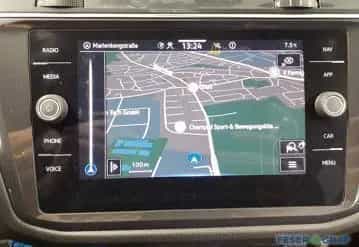 Volkswagen Tiguan Life 2.0 TDI DSG Navi Kamera HUD LED ACC 08/2022-photo-4
