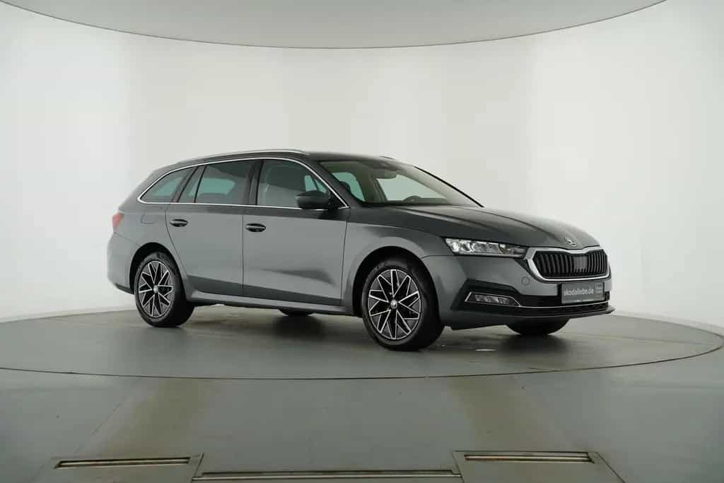Skoda Octavia C. STYLE 2.0TSI DSG 4X4 HEAD-UP+COLUMBUS 02/2024-photo-3