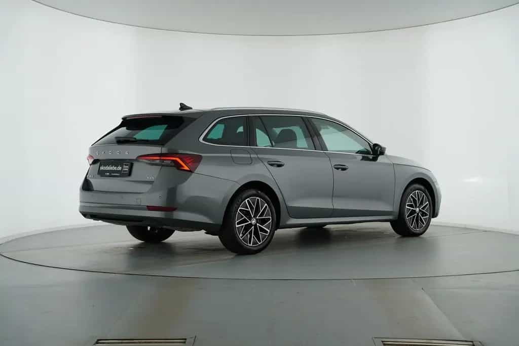 Skoda Octavia C. STYLE 2.0TSI DSG 4X4 HEAD-UP+COLUMBUS 02/2024-photo-5