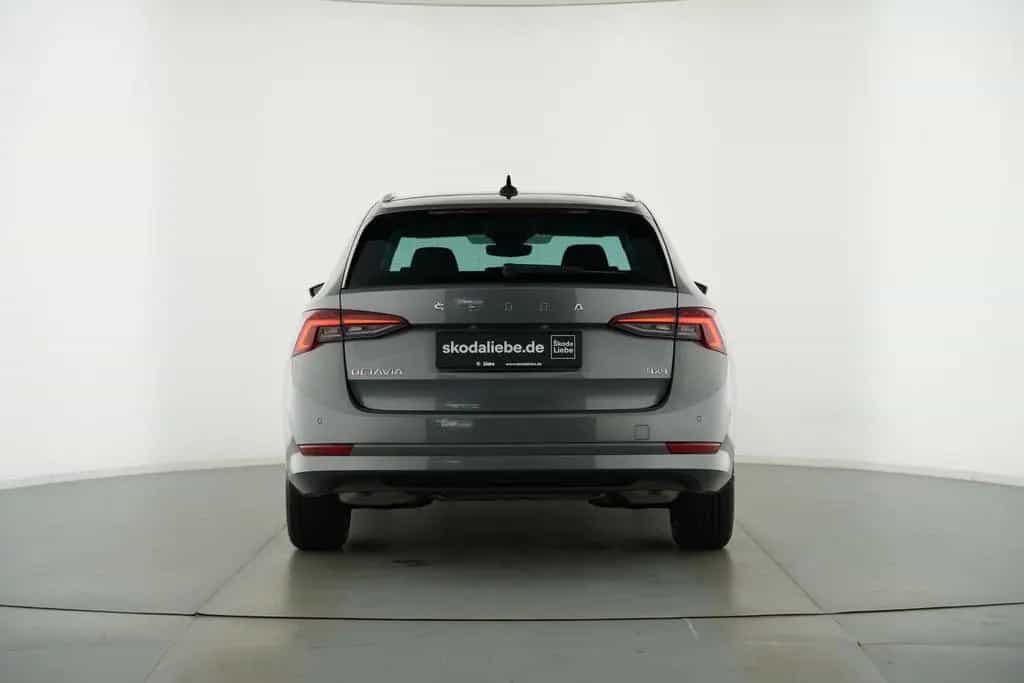 Skoda Octavia C. STYLE 2.0TSI DSG 4X4 HEAD-UP+COLUMBUS 02/2024-photo-6
