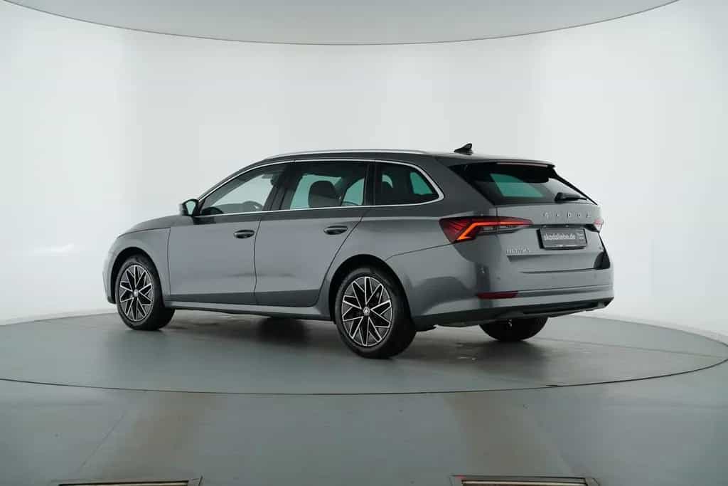 Skoda Octavia C. STYLE 2.0TSI DSG 4X4 HEAD-UP+COLUMBUS 02/2024-photo-7