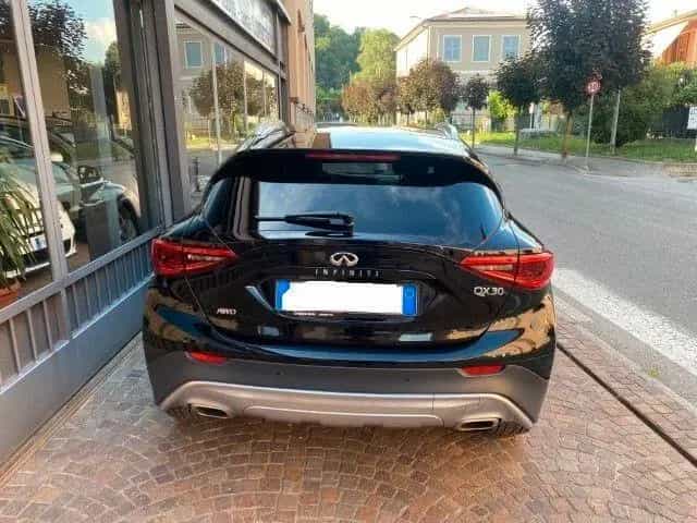 Infiniti QX30 2.2 diesel DCT 4x4 Premium Tech 01/2018-photo-4
