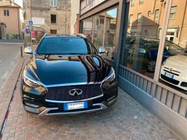 Infiniti QX30 2.2 diesel DCT 4x4 Premium Tech 01/2018-photo-8