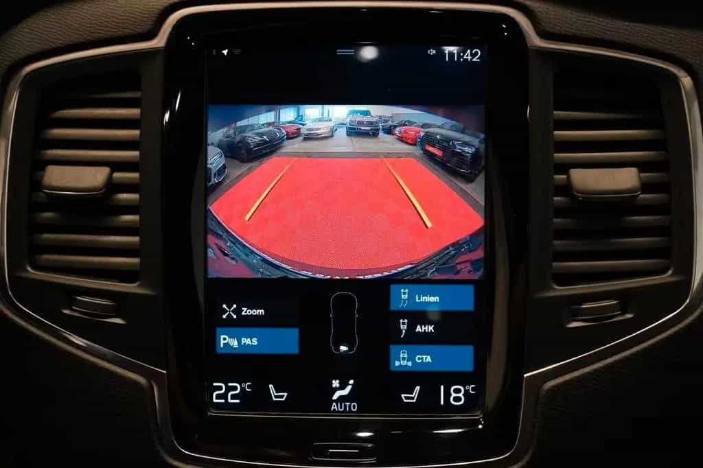 Volvo XC90 D5 Momentum AWD 7Sitzer*Unfallfrei* 12/2018-photo-16