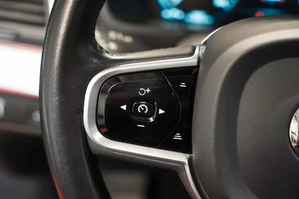 Volvo XC90 D5 Momentum AWD 7Sitzer*Unfallfrei* 12/2018-photo-25