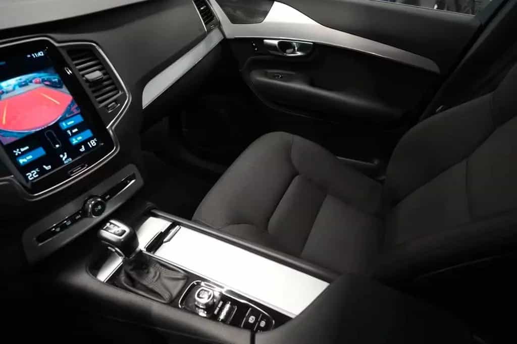 Volvo XC90 D5 Momentum AWD 7Sitzer*Unfallfrei* 12/2018-photo-28