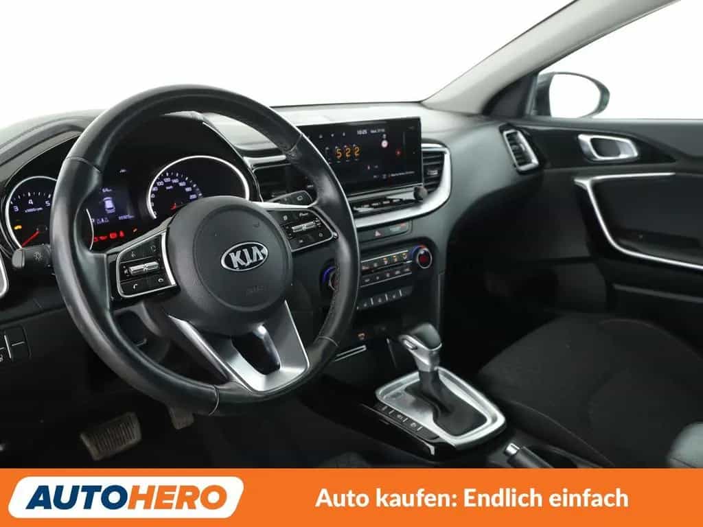 Kia cee'd / Ceed cee'd 1.5 TGDI Vision Aut*NAVI*TEMPO*CAM*PDC*SHZ 09/2021-photo-10