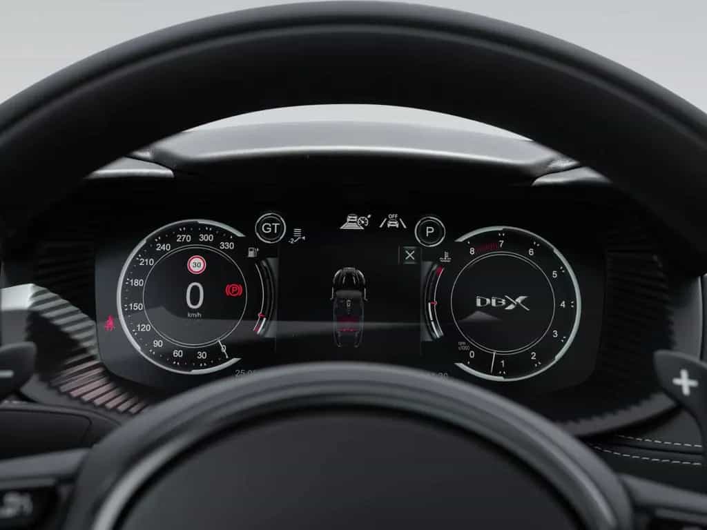 Aston Martin DBX 707 | Remote Park Heat | Gloss Black Package 07/2023-photo-24