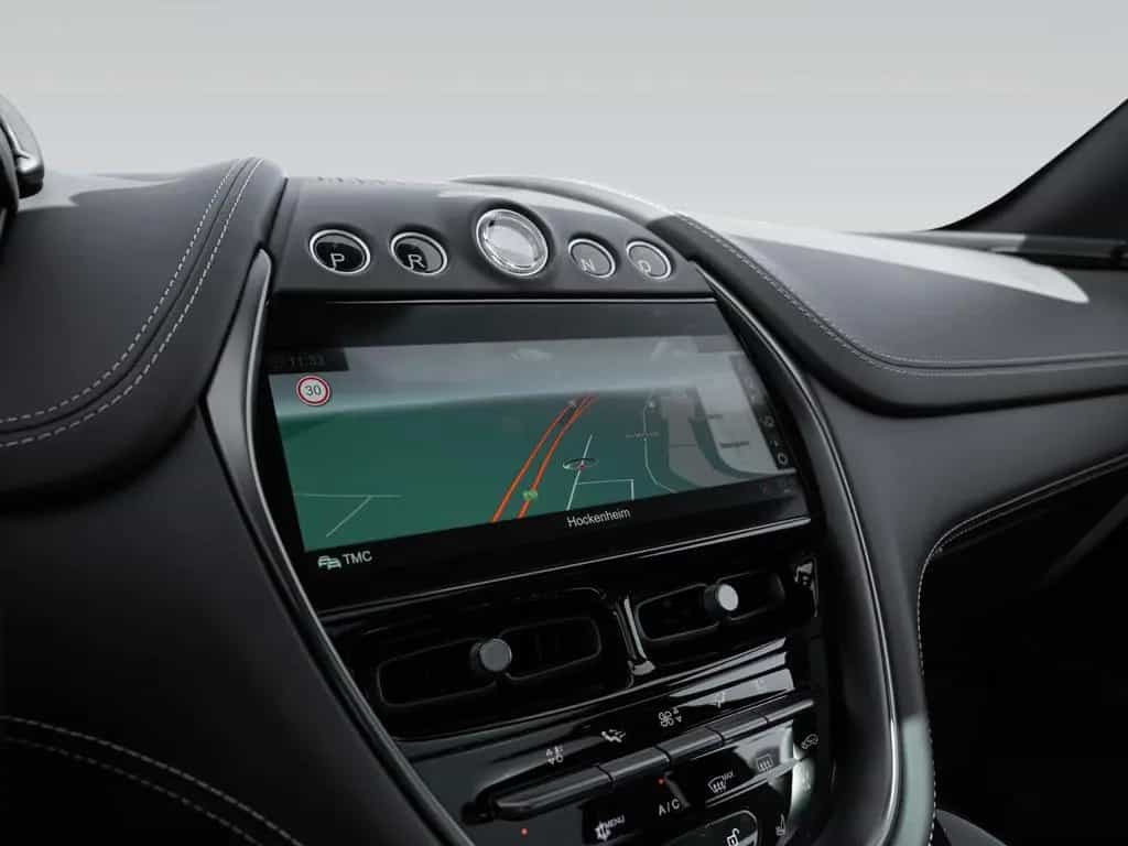 Aston Martin DBX 707 | Remote Park Heat | Gloss Black Package 07/2023-photo-32