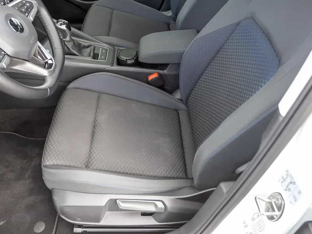 Volkswagen Golf United 1.0TSI Navi LED Panorama ACC EPH DAB 02/2021-photo-9